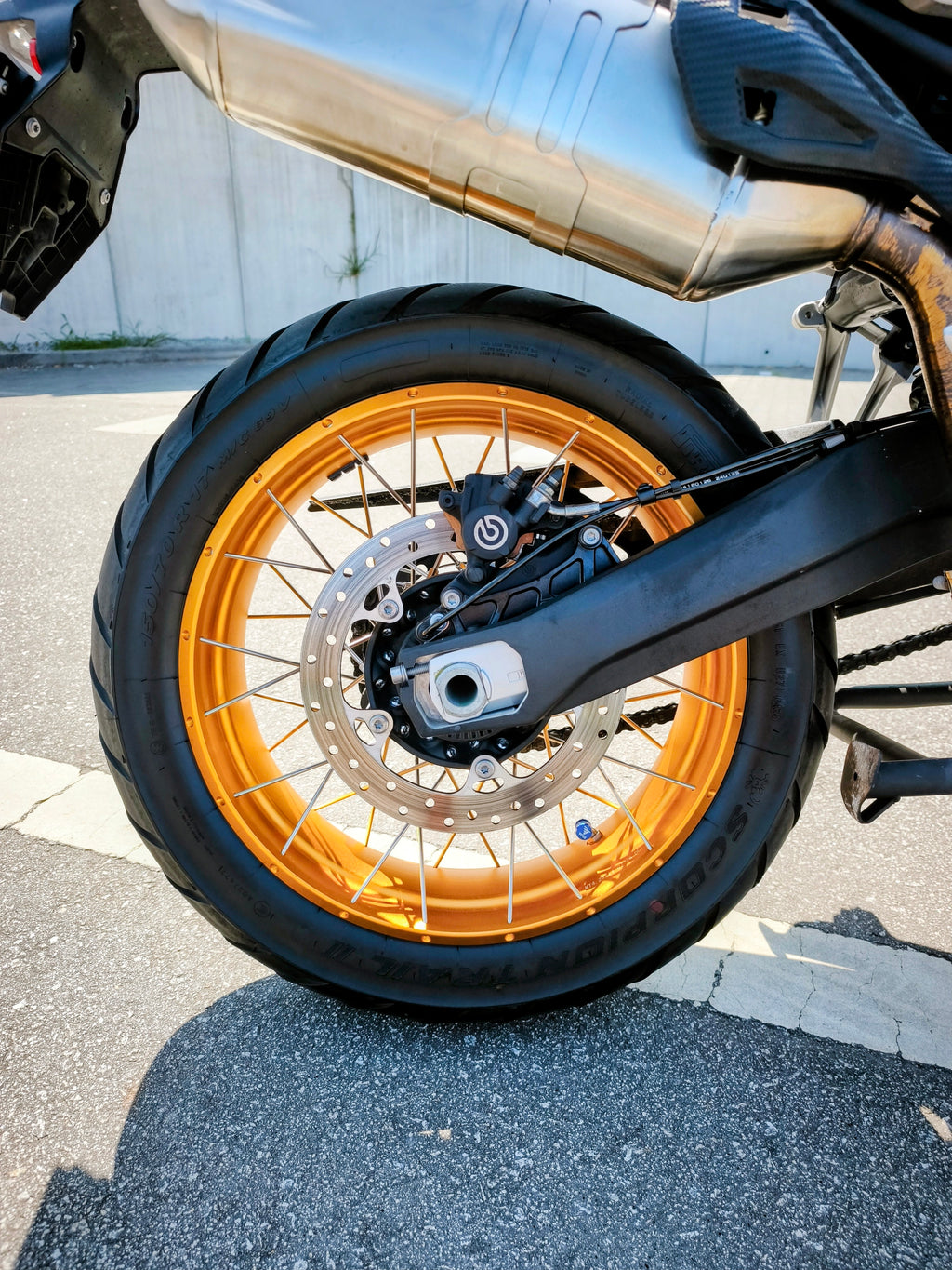Voge 900 DSX