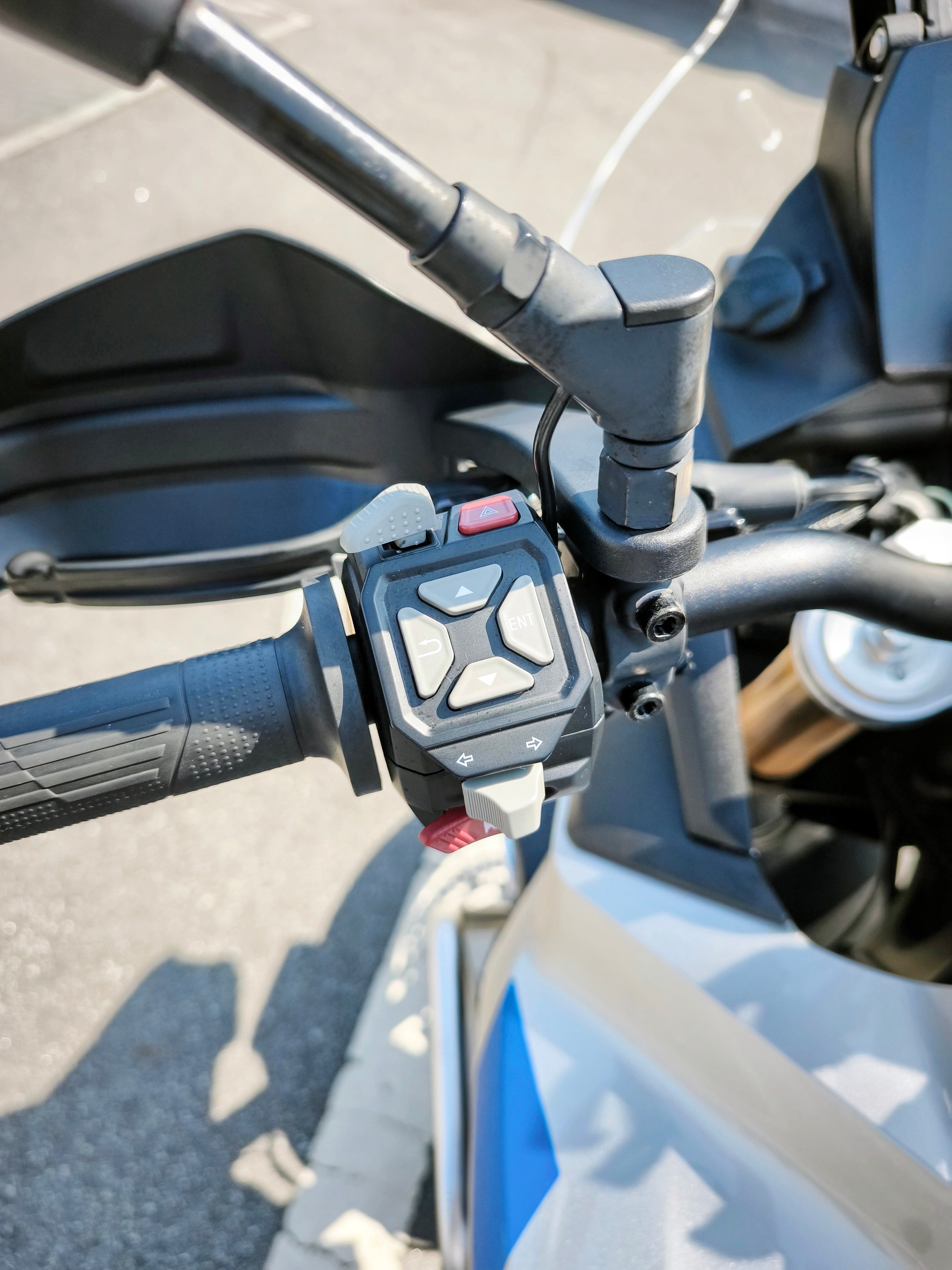 Voge 900 DSX