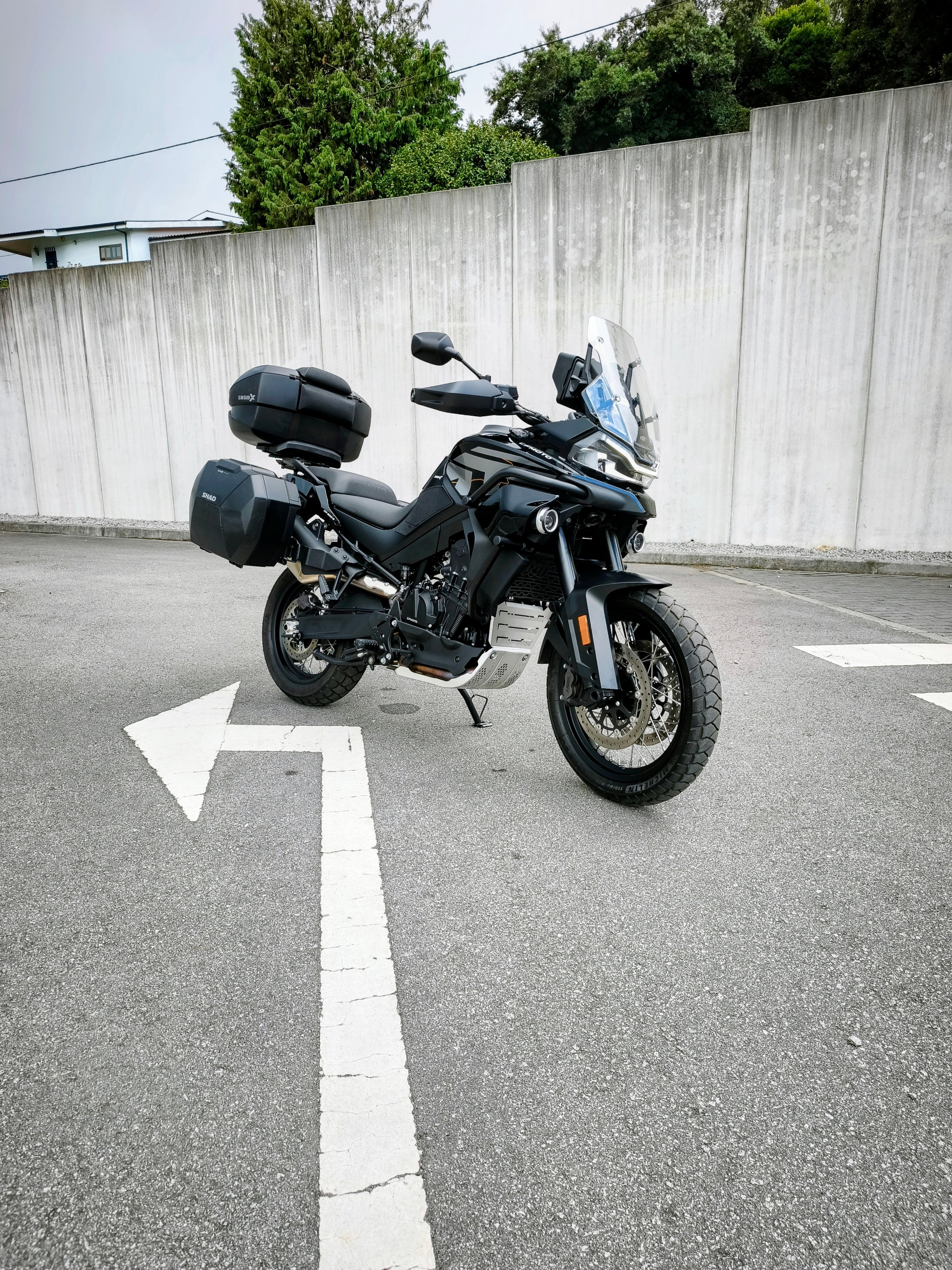 CFMOTO MT 800 Explore