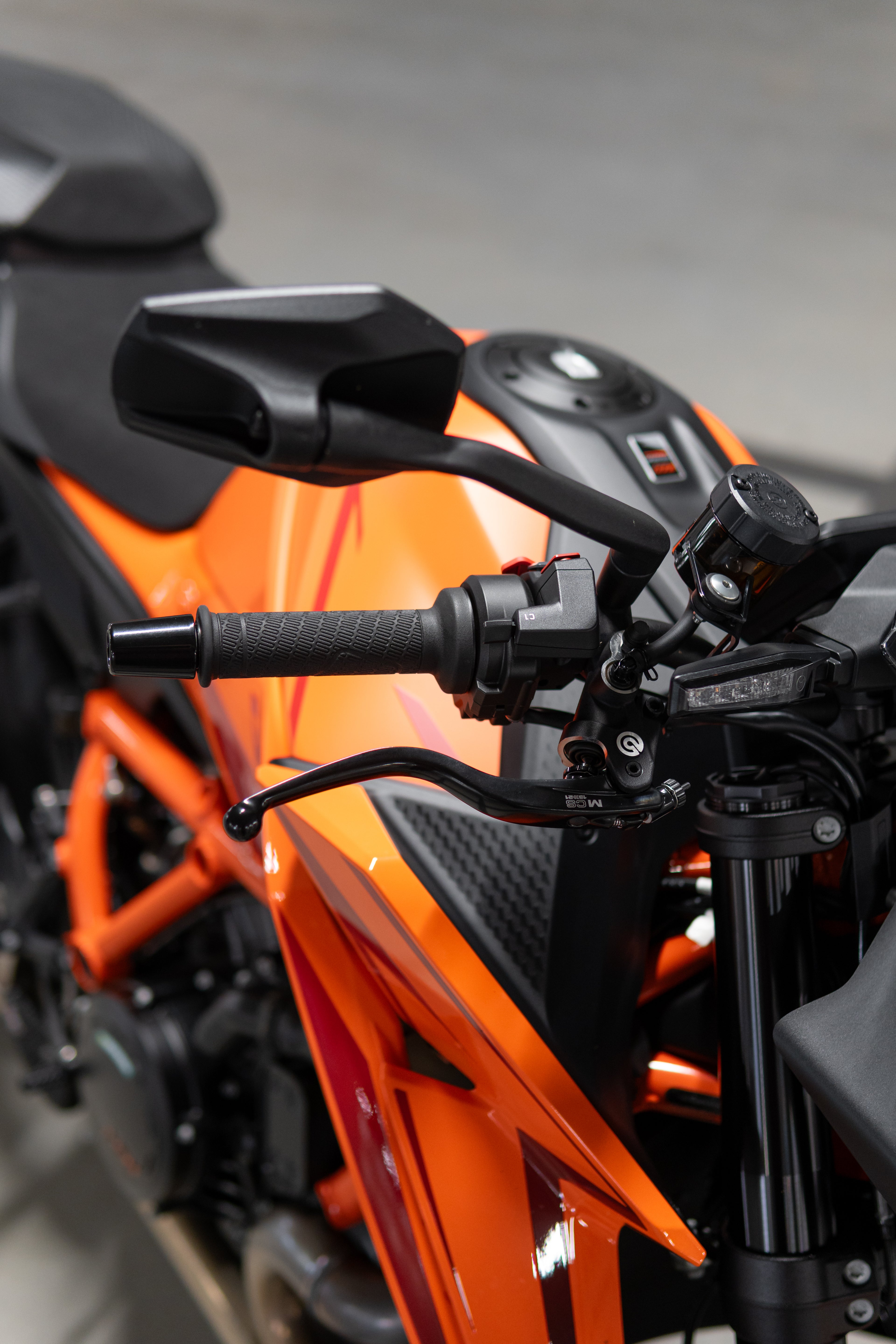 KTM 1390 Super Duke R EVO