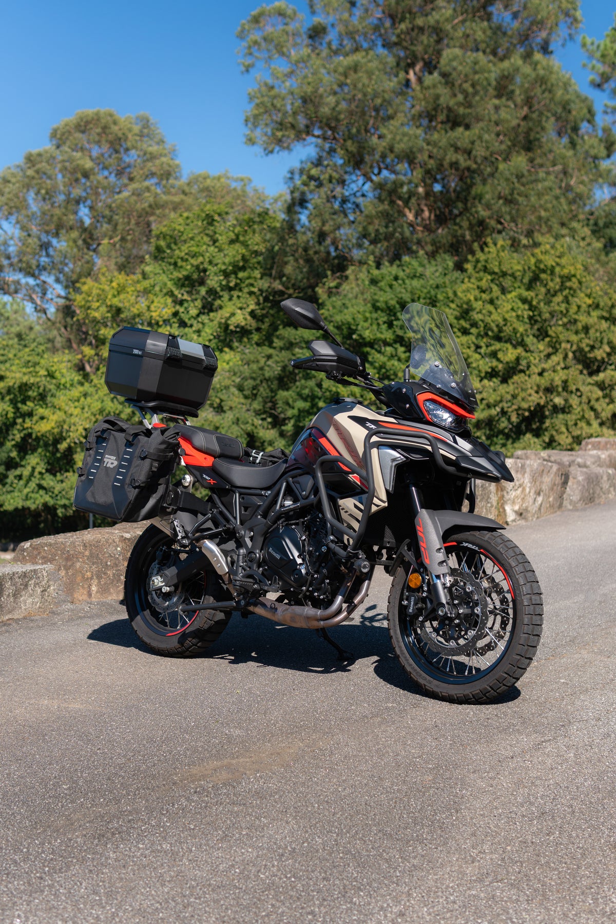 Benelli TRK 702 X