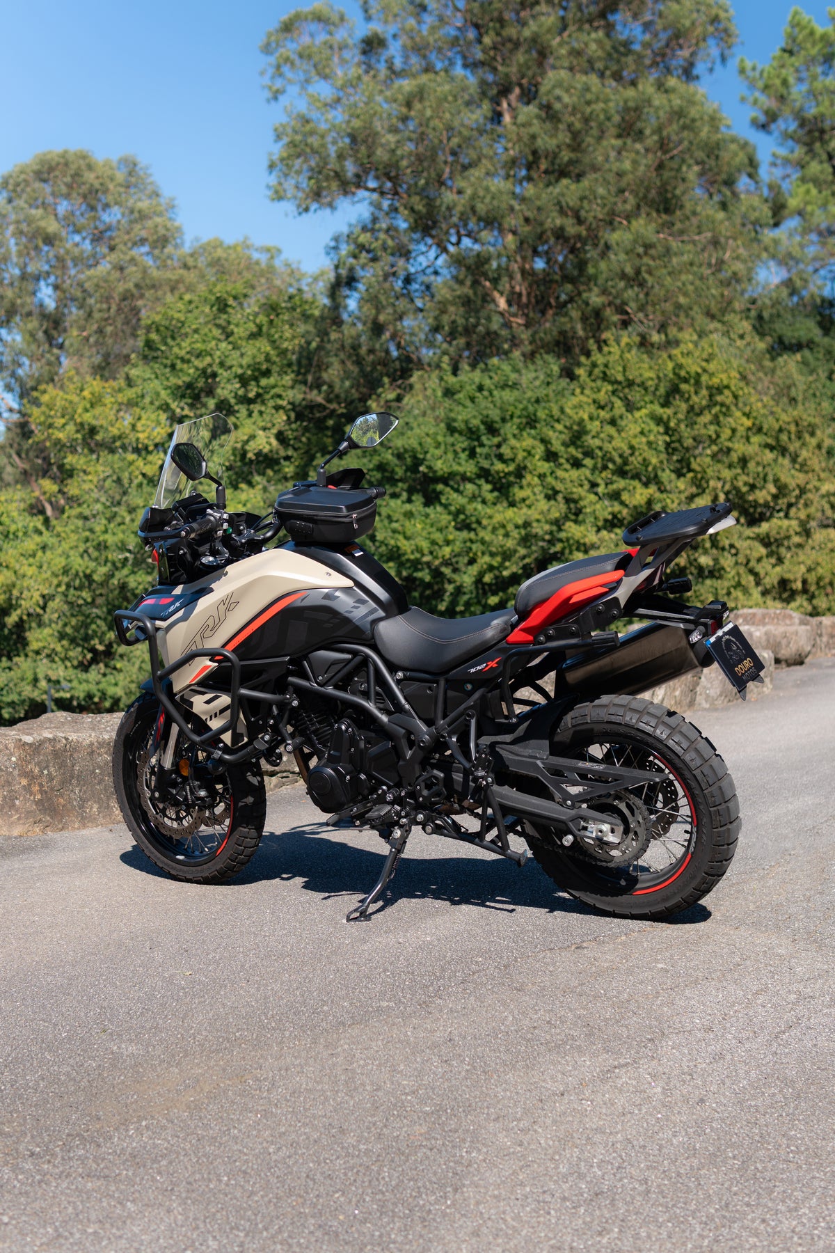 Benelli TRK 702 X