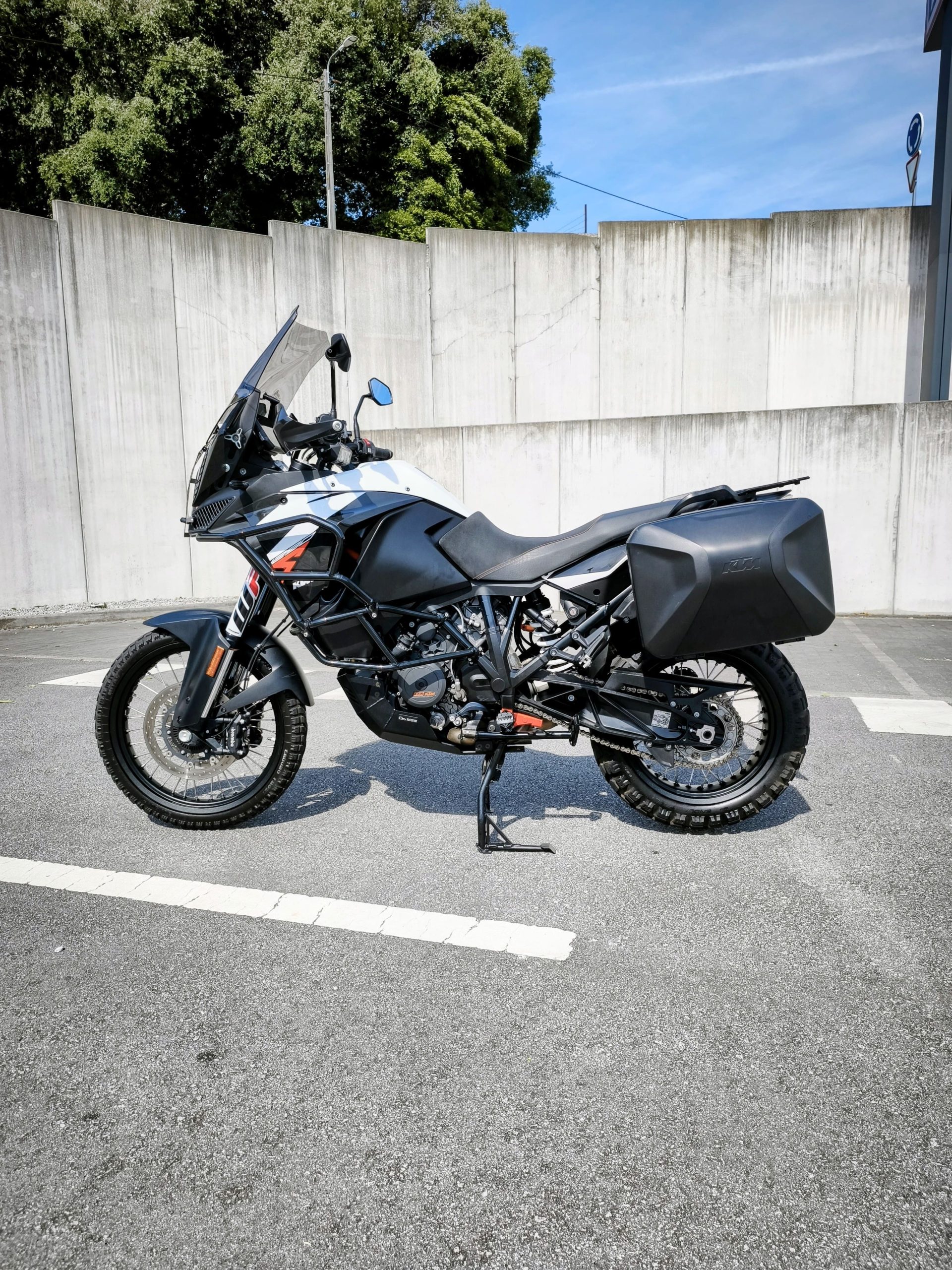 KTM 1290 Super Adventure R - Image 10