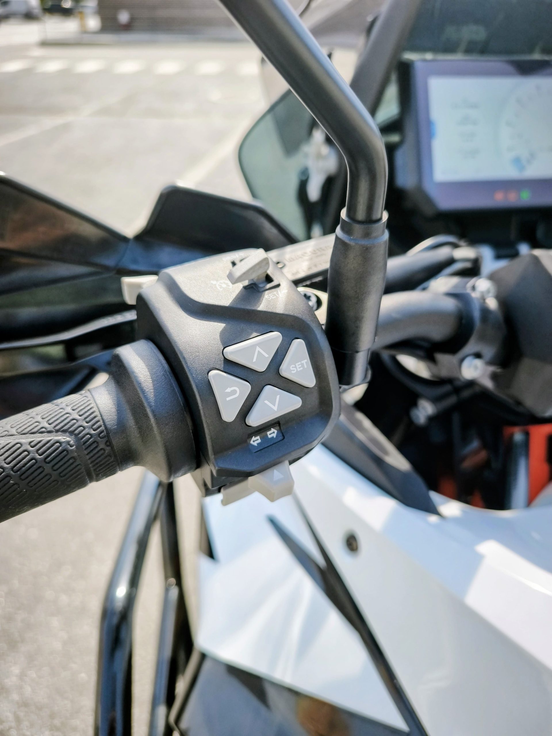 KTM 1290 Super Adventure R - Image 12